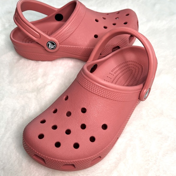 Crocs Watermelon (Dusty Rose) Size M 4 W6
UNISEX - Picture 3 of 12